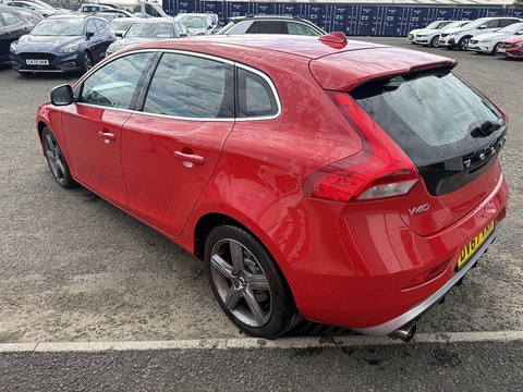 2.0 T2 R-Design Hatchback 5dr Petrol Manual Euro 6 (s/s) (122 ps)