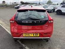 Volvo V40 2.0 T2 R-Design Hatchback 5dr Petrol Manual Euro 6 (s/s) (122 ps) 