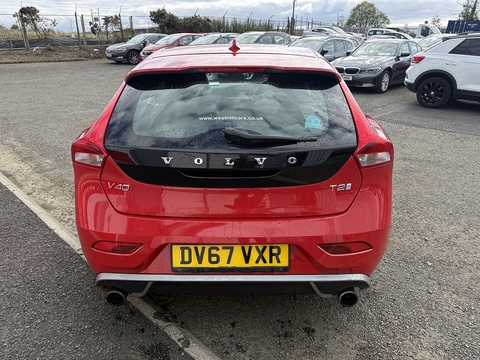 2.0 T2 R-Design Hatchback 5dr Petrol Manual Euro 6 (s/s) (122 ps)