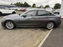 BMW 3 Series 2.0 330e 12kWh SE Pro Saloon 4dr Petrol Plug-in Hybrid Auto Euro 6 (s/s) (292 ps) 