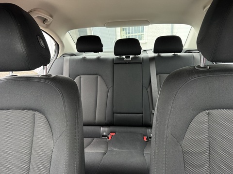 2.0 330e 12kWh SE Pro Saloon 4dr Petrol Plug-in Hybrid Auto Euro 6 (s/s) (292 ps)