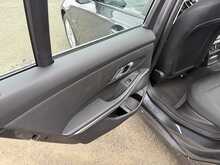BMW 3 Series 2.0 330e 12kWh SE Pro Saloon 4dr Petrol Plug-in Hybrid Auto Euro 6 (s/s) (292 ps) 