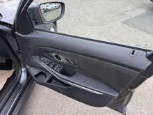 BMW 3 Series 2.0 330e 12kWh SE Pro Saloon 4dr Petrol Plug-in Hybrid Auto Euro 6 (s/s) (292 ps) 