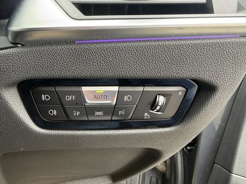 2.0 330e 12kWh SE Pro Saloon 4dr Petrol Plug-in Hybrid Auto Euro 6 (s/s) (292 ps)