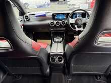 Mercedes-Benz A Class 2.0 A35 AMG (Executive) Hatchback 5dr Petrol SpdS DCT 4MATIC Euro 6 (s/s) (306 ps) 