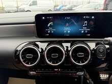 Mercedes-Benz A Class 2.0 A35 AMG (Executive) Hatchback 5dr Petrol SpdS DCT 4MATIC Euro 6 (s/s) (306 ps) 