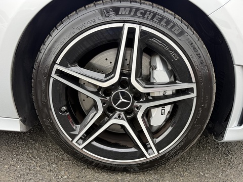 2.0 A35 AMG (Executive) Hatchback 5dr Petrol SpdS DCT 4MATIC Euro 6 (s/s) (306 ps)