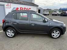 Dacia Sandero Stepway 1.5 dCi Ambiance Hatchback 5dr Diesel Manual Euro 6 (s/s) (90 ps) 