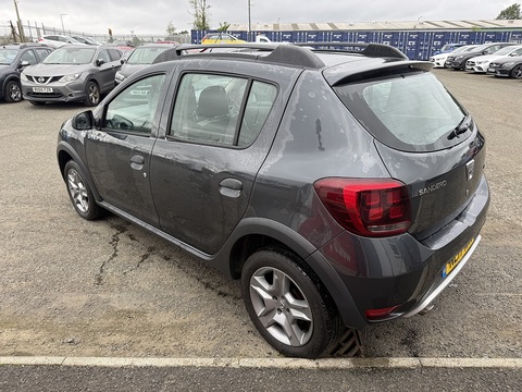 0.9 TCe Laureate Hatchback 5dr Petrol Manual Euro 6 (s/s) (90 ps)