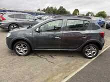 Dacia Sandero Stepway 0.9 TCe Laureate Hatchback 5dr Petrol Manual Euro 6 (s/s) (90 ps) 