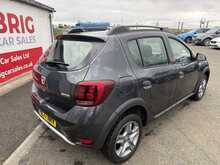 Dacia Sandero Stepway 0.9 TCe Laureate Hatchback 5dr Petrol Manual Euro 6 (s/s) (90 ps) 