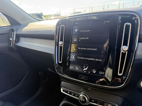 1.5h T5 Twin Engine Recharge 10.7kWh Inscription Pro SUV 5dr Petrol Plug-in Hybrid Auto Euro 6 (s/s) (262 ps)
