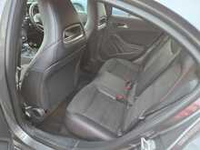 Mercedes-Benz A Class 1.6 A200 AMG Line Hatchback 5dr Petrol Manual Euro 6 (s/s) (156 ps) 