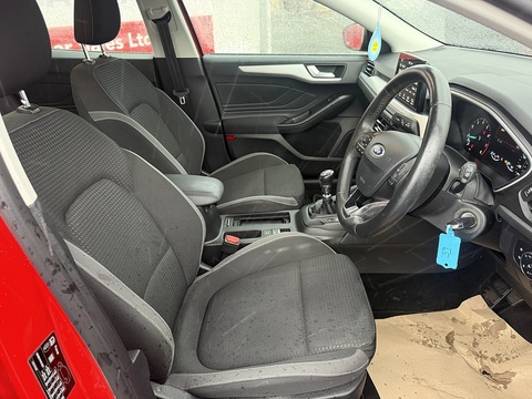 1.0T EcoBoost Zetec Hatchback 5dr Petrol Manual Euro 6 (s/s) (125 ps)