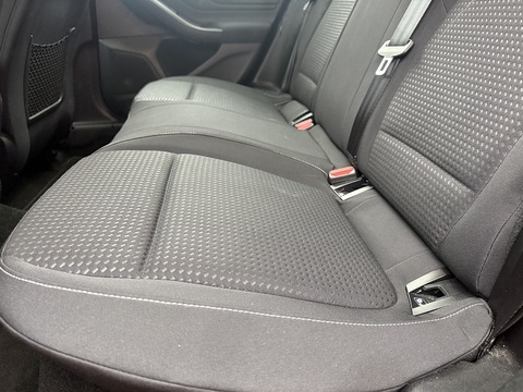 1.0T EcoBoost Zetec Hatchback 5dr Petrol Manual Euro 6 (s/s) (125 ps)