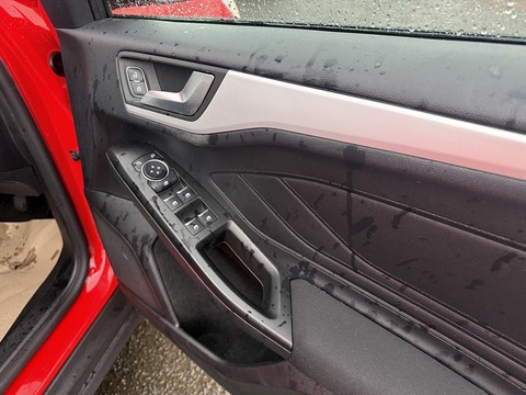 1.0T EcoBoost Zetec Hatchback 5dr Petrol Manual Euro 6 (s/s) (125 ps)