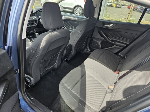 1.0T EcoBoost Titanium Hatchback 5dr Petrol Manual Euro 6 (s/s) (125 ps)