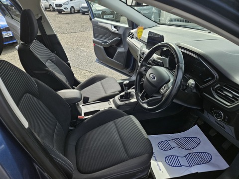 1.0T EcoBoost Titanium Hatchback 5dr Petrol Manual Euro 6 (s/s) (125 ps)