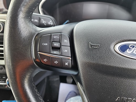 1.0T EcoBoost Titanium Hatchback 5dr Petrol Manual Euro 6 (s/s) (125 ps)