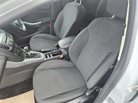 1.5 TDCi Zetec Edition Hatchback 5dr Diesel Manual Euro 6 (s/s) (120 ps)