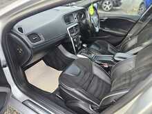 Volvo V40 2.0 T2 R-Design Hatchback 5dr Petrol Manual Euro 6 (s/s) (122 ps) 