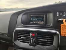 Volvo V40 2.0 T2 R-Design Hatchback 5dr Petrol Manual Euro 6 (s/s) (122 ps) 