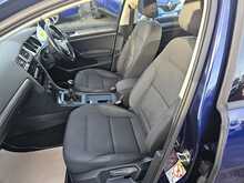 Volkswagen Golf TSI EVO SE Nav 