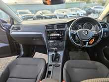 Volkswagen Golf TSI EVO SE Nav 