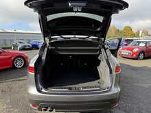 Jaguar F-PACE D180 R-Sport 