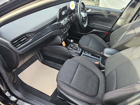 1.0T EcoBoost ST-Line Hatchback 5dr Petrol Manual Euro 6 (s/s) (125 ps)