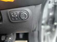 Vauxhall Corsa 1.4i ecoTEC SRi Hatchback 5dr Petrol Manual Euro 6 (90 ps) 