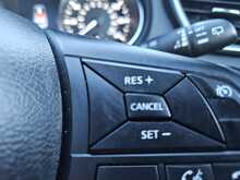 Nissan Qashqai 1.6 dCi Tekna SUV 5dr Diesel Manual Euro 6 (s/s) (130 ps) 