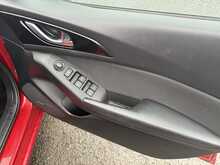 Mazda Mazda3 2.0 SKYACTIV-G Sport Nav Fastback 4dr Petrol Manual Euro 6 (s/s) (121 ps) 