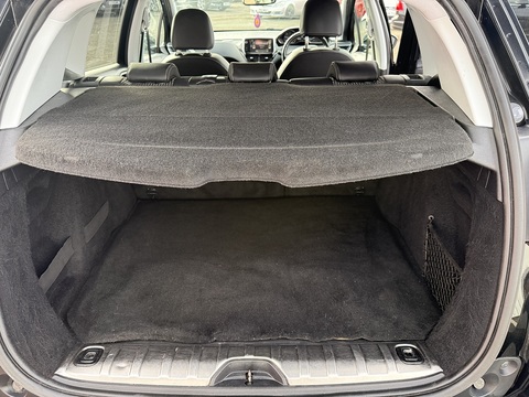 1.6 BlueHDi Allure SUV 5dr Diesel Manual Euro 6 (100 ps)