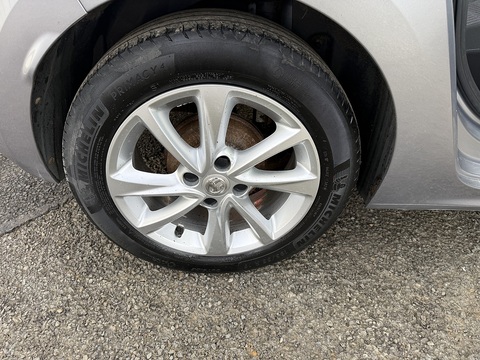 1.2 SE Hatchback 5dr Petrol Manual Euro 6 (75 ps)