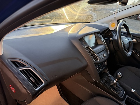 1.0T EcoBoost Titanium Hatchback 5dr Petrol Manual Euro 6 (s/s) (125 ps)