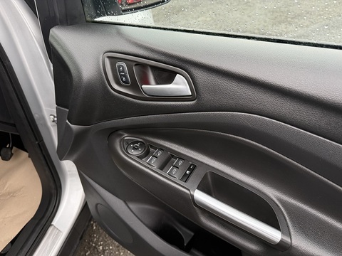 1.5 TDCi Titanium SUV 5dr Diesel Manual Euro 6 (s/s) (120 ps)