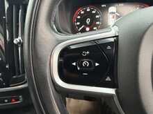 Volvo V90 2.0 T4 GPF Momentum Estate 5dr Petrol Auto Euro 6 (s/s) (190 ps) 