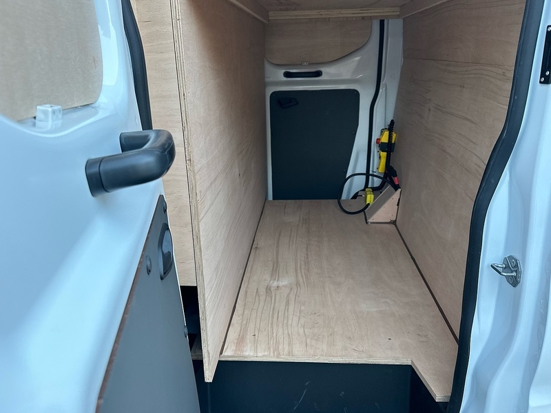 Ford Transit 350 EcoBlue Leader - N91