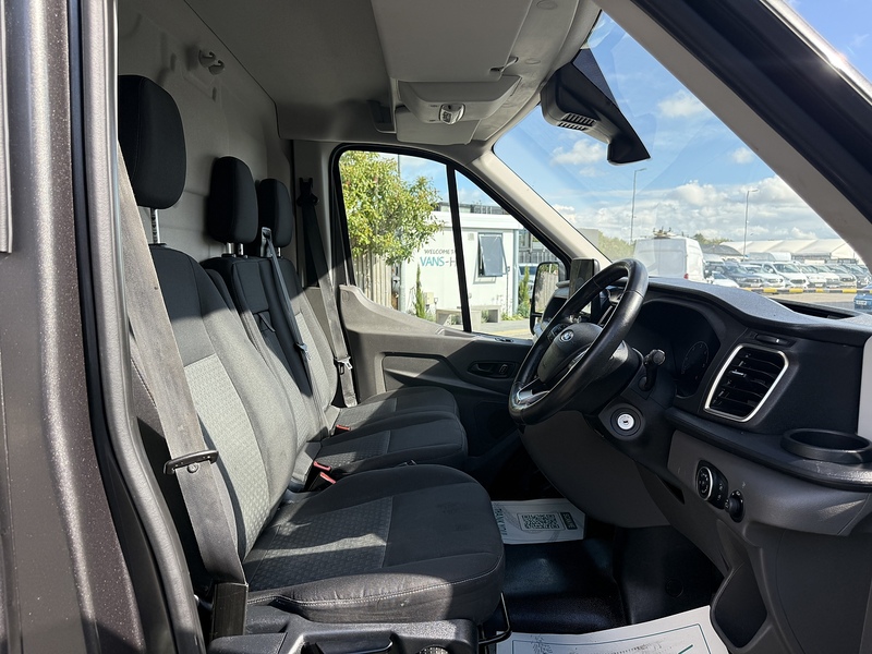 Ford Transit 310 EcoBlue Limited - U1855