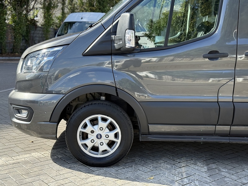 Ford Transit 310 EcoBlue Limited - U1855