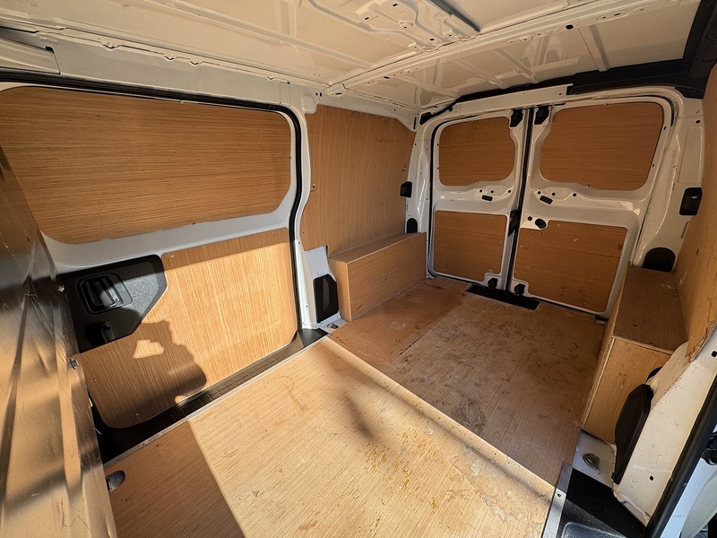 Vauxhall Vivaro Turbo D 2700 Sportive - U1869