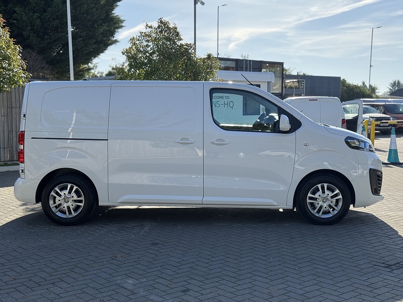 Vauxhall Vivaro Turbo D 2700 Sportive - U1869