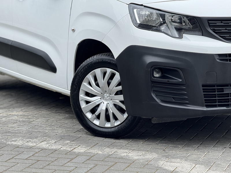 Peugeot Partner BlueHDi 1000 Professional - U1944