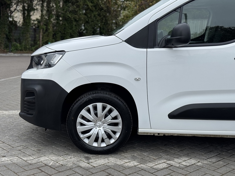 Peugeot Partner BlueHDi 1000 Professional - U1944