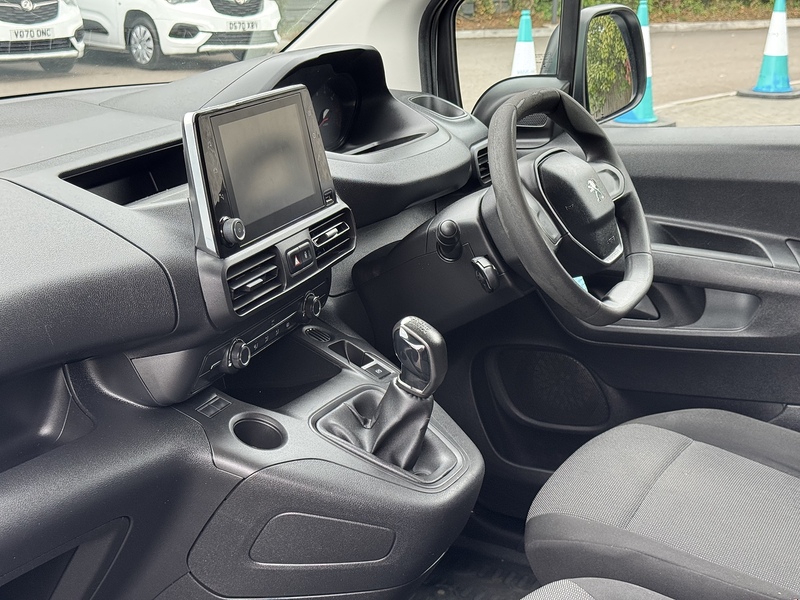 Peugeot Partner BlueHDi 1000 Professional - U1944