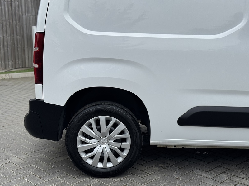 Peugeot Partner BlueHDi 1000 Professional - U1944