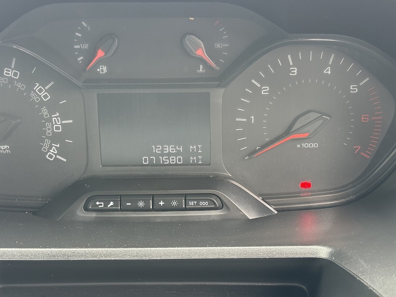 Peugeot Partner BlueHDi 1000 Professional - U1944