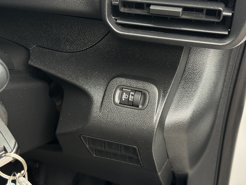 Peugeot Partner BlueHDi 1000 Professional - U1944