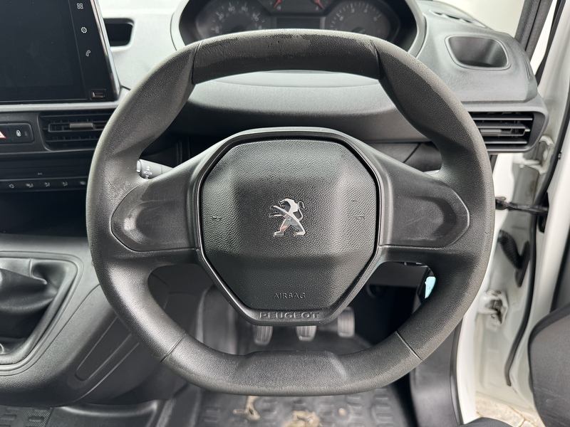 Peugeot Partner BlueHDi 1000 Professional - U1944